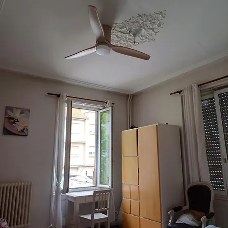 Centre Le 4 Apartament *